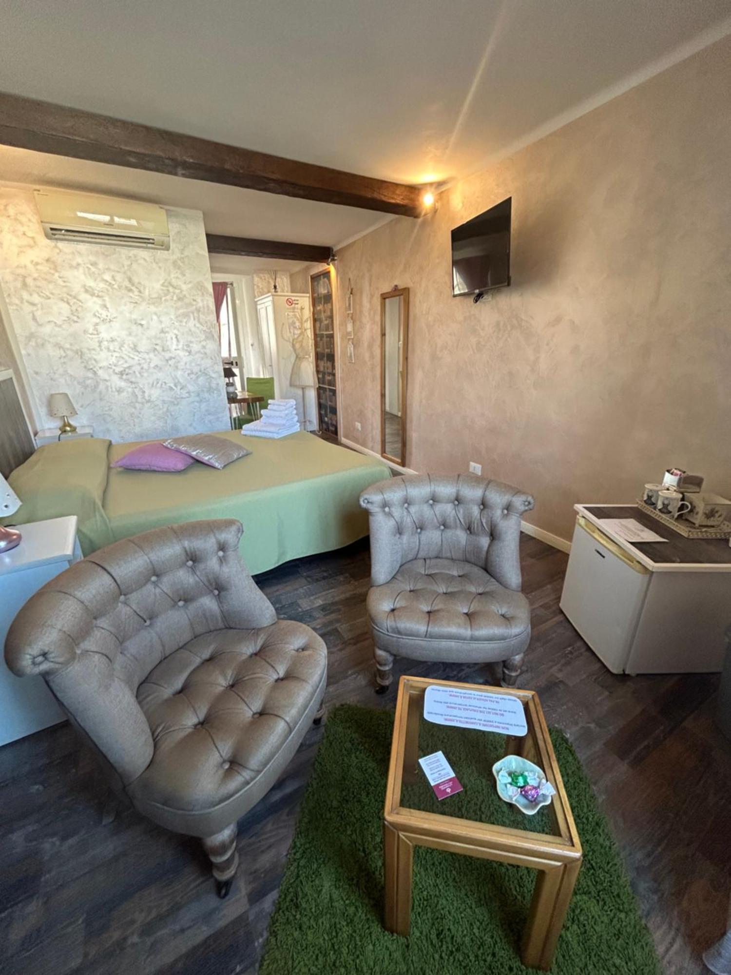 Bed and Breakfast La Finestra Sulla Reggia Venaria Reale Pokoj fotografie